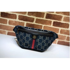 Gucci 574968 GG velvet belt bag in Blue and beige GG velvet