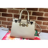 Gucci 569712 Zumi grainy leather small top handle bag in White Grainy leather