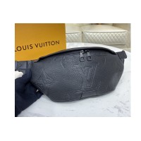 Louis Vuitton M57289 LV Discovery Bumbag in Taurillon Shadow leather