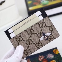 Gucci Bee Print GG Supreme Card Case ‎451277