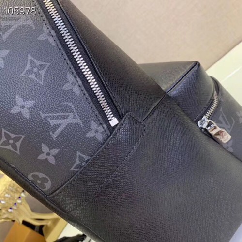 Discovery leather travel bag Louis Vuitton Black in Leather - 23463689