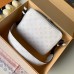 louis vuitton Outdoor Messenger bag m30243 blanc in taiga leather