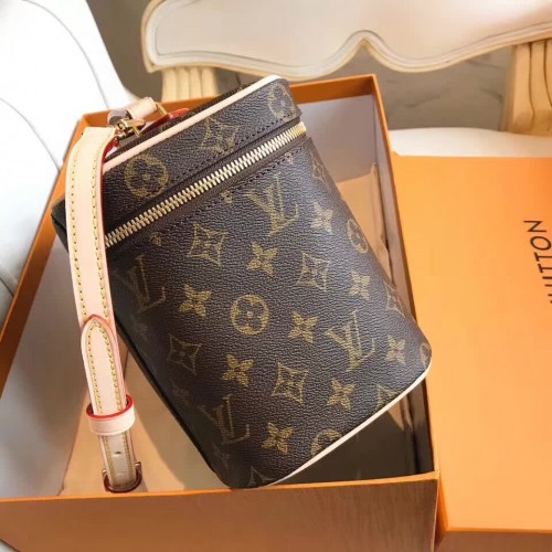 LOUIS VUITTON - NICE BB MONOGRAM CANVAS VANITY CASE - M42265/ SOLD OUT  Brown Cloth ref.483309 - Joli Closet