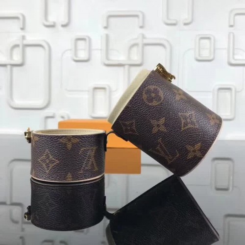 Louis Vuitton 2017 Pre-Owned Travel 100ml Bottle Perfume Case - ShopStyle  Tech Accessories