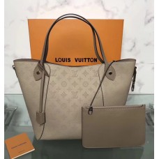 Louis Vuitton Mahina Hina MM Tote M54354 Pale Grey 2018