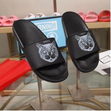 Gucci Logo Slide Sandals Cat Black 2019