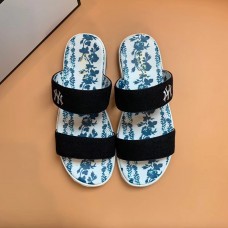 Gucci NY GG Canvas Men's Slide Sandals Black 2019