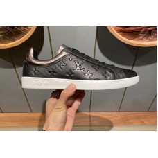 Louis Vuitton 1A80XY Luxembourg sneaker in Black Monogram-embossed grained calf leather