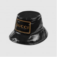 Gucci Bucket hat with Gucci frame print