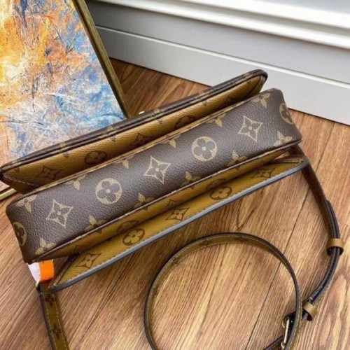 Louis Vuitton Authentication Archive: FAKE ❌ Louis Vuitton Monogram  Pochette Metis 