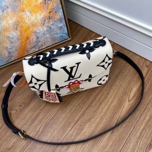 Products By Louis Vuitton : Lv Crafty Pochette Métis