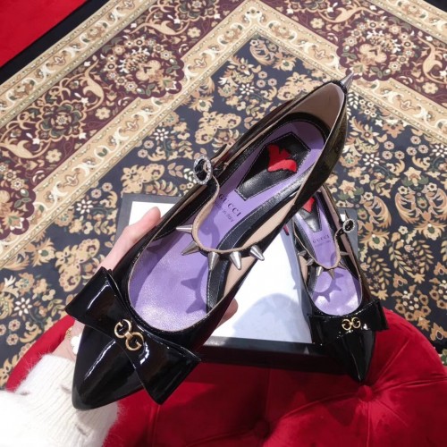 Gucci Heel 2cm Patent Leather Silvertoned Spikes Ballet Pumps with Bow