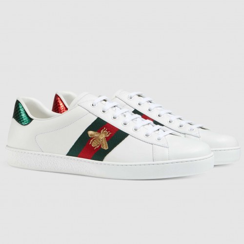 gucci ace embroidered bee leather sneaker